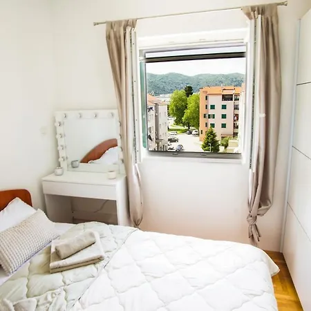 Ma Dalmatia - Adriano With Balcony And Free Parking Ploce (Dubrovnik-Neretva)