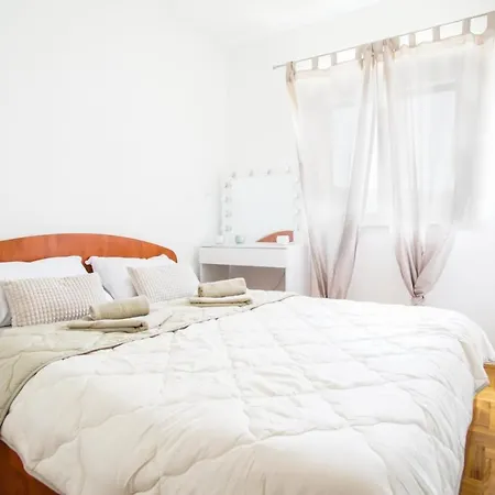 Ma Dalmatia - Adriano With Balcony And Free Parking 아파트